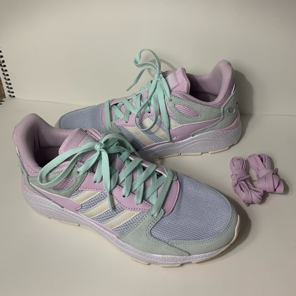 cute ladies tennis shoes